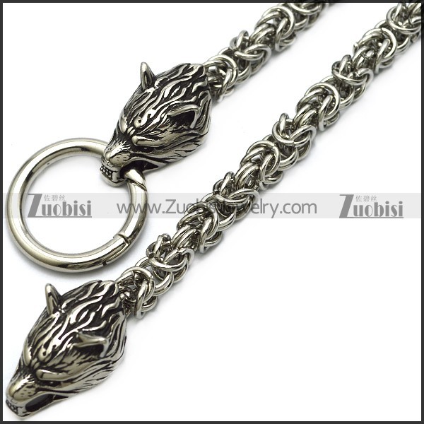 600mm long chainmaille chain necklace with two wolf heads and connector ring n002363
