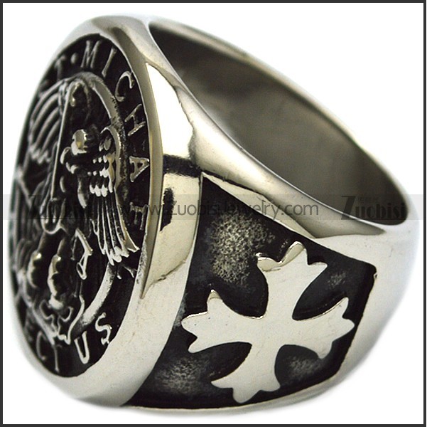 ST. Michael Protect US Ring r006517