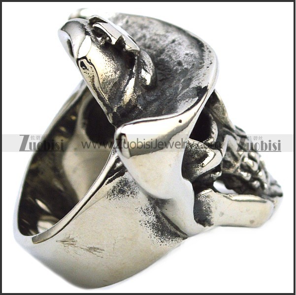Silver Tone Skull Ring Wearing a Cross Cowboy Hat r007279
