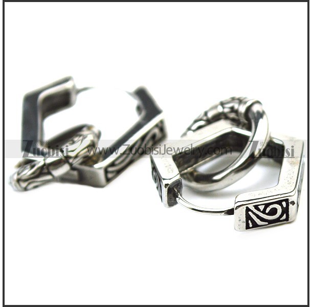 e001820