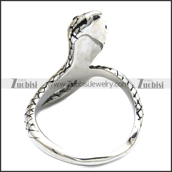 serpent ring with 2 red rhinestone eyes r001673