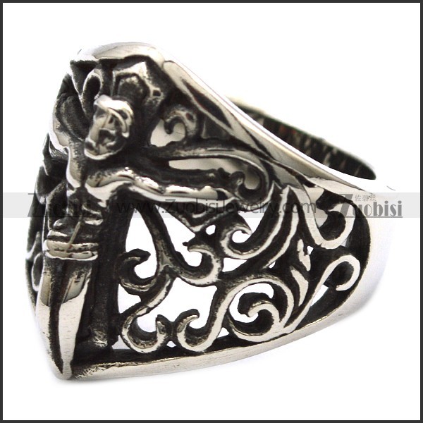 Unique Casting Ring for Mens -r001011