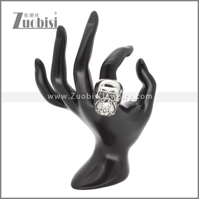Stainless Steel Ring r009886