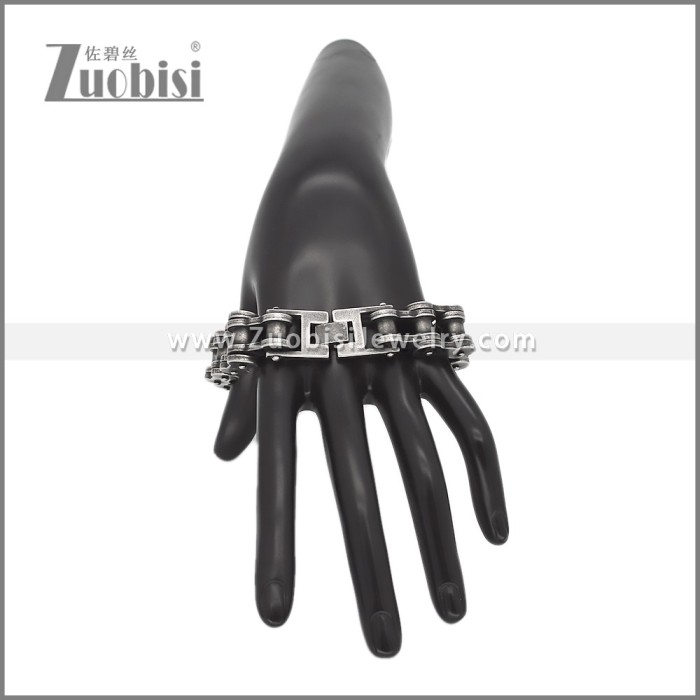 Stainless Steel Bracelets b010629