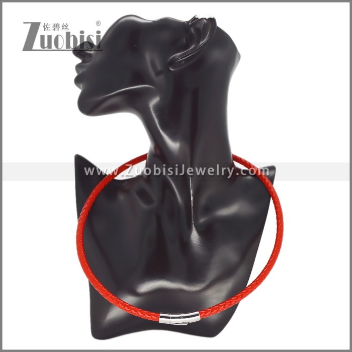 Leather Necklace and Bracelet Set s003110
