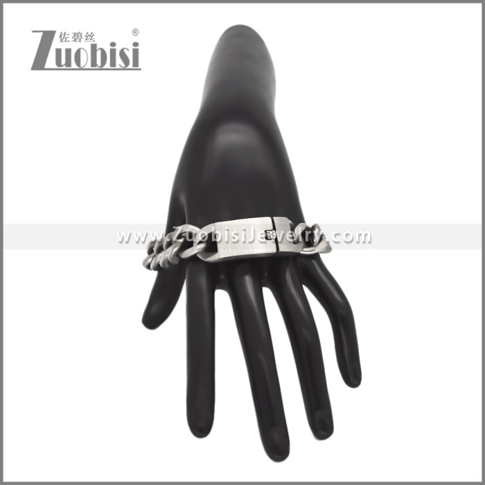 Stainless Steel Bracelet b010853