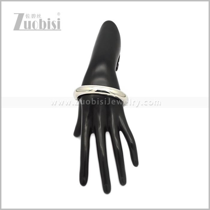 Stainless Steel Bangle b010982S
