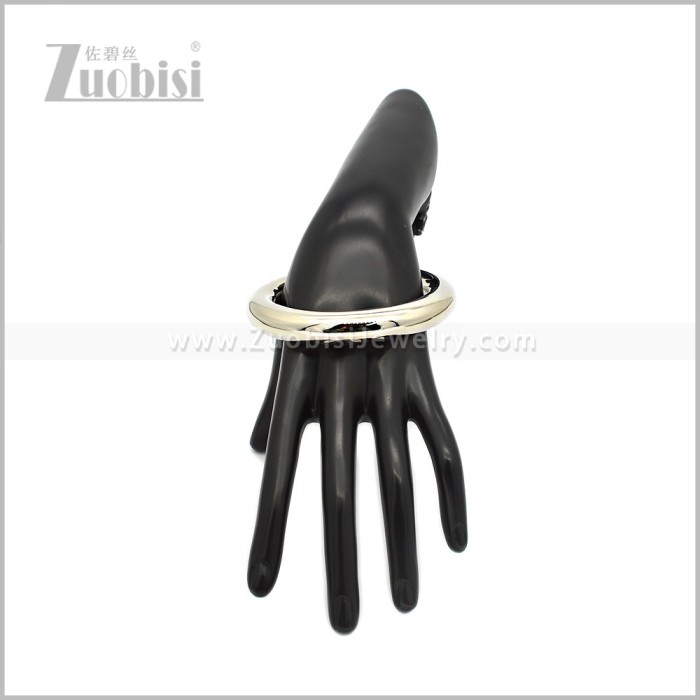 Stainless Steel Bangle b010990S