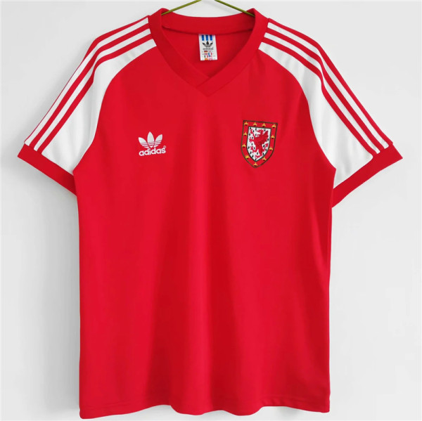1982 Wales home Retro Jersey Thailand Quality