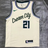 Milwaukee Bucks 雄鹿队V领 米白色 21号 霍勒迪