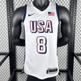 The United States team at the 24th Olympic Games  24年奥运会 美国队 白色 8号 伦纳德