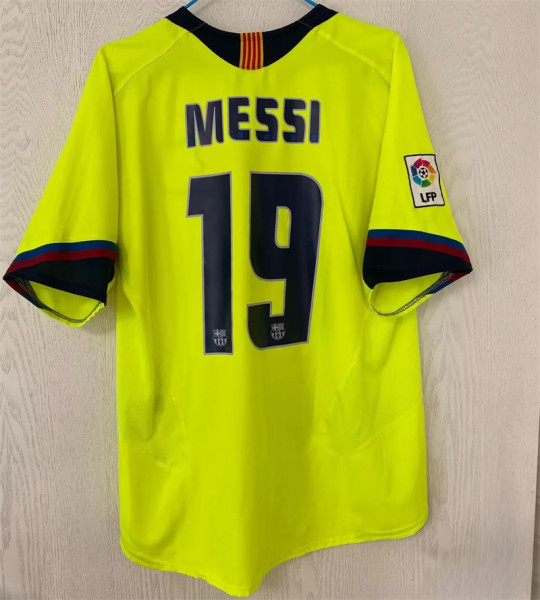 05-06 FC Barcelona Away (MESSI 19#) Retro Jersey Thailand Quality