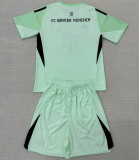 25-26 Bayern München (Goalkeeper) Set.Jersey & Short High Quality