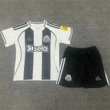 Kids kit 25-26 Newcastle United Thailand Quality