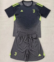 Kids kit 25-26 Juventus (Goalkeeper) Thailand Quality