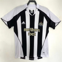 05-06 Newcastle United home Retro Jersey Thailand Quality
