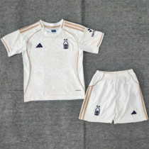Kids kit 25-26 Nottingham Forest Away Thailand Quality