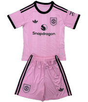 25-26 Manchester United (Goalkeeper) Set.Jersey & Short High Quality