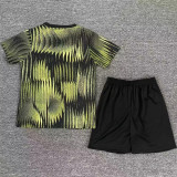 Kids kit 25-26 Leeds United (Training clothes) Thailand Quality