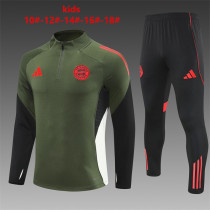 Young 25-26 Bayern München (green) Sweater tracksuit set