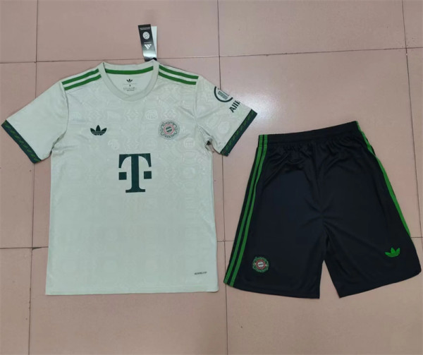 25-26 Bayern München (Special Edition) Set.Jersey & Short High Quality