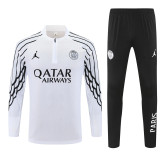 25-26 Paris Saint-Germain (white) Adult Sweater tracksuit set