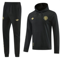 26-27 Manchester United (black) Jacket and cap set training suit Thailand Qualit