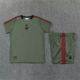 26-27 Bayern München (dark green) Set.Jersey & Short High Quality