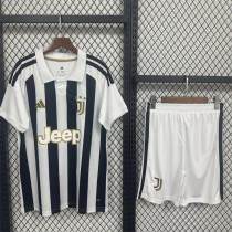 26-27 Juventus FC hmoe Set.Jersey & Short High Quality