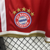 26-27 Bayern München home Set.Jersey & Short High Quality