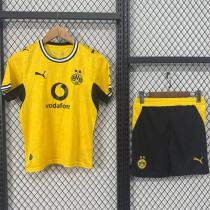 26-27 Borussia Dortmund home Set.Jersey & Short High Quality