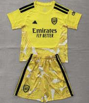 26-27 Arse (Goalkeeper) Set.Jersey & Short High Quality