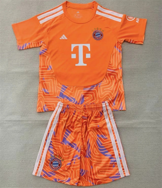 Kids kit 26-27 Bayern München (Goalkeeper) Thailand Quality