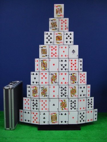 * Automatic Giant Card Castle