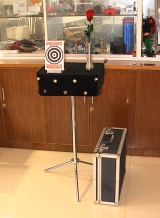 Jumbo Sidekick and Glass Breaking Table Combination Trick