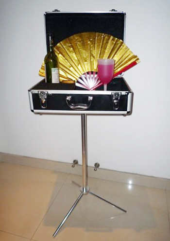 Snow Animator - Carrying Case & Table By China Magic