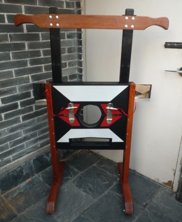 * Deluxe Head Chopper