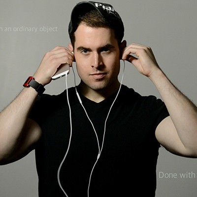 * Wired (Gimmick and Online Instructions) by Danny Weiser