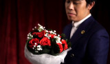 The Bouquet (Red) by Bond Lee & MS Magic