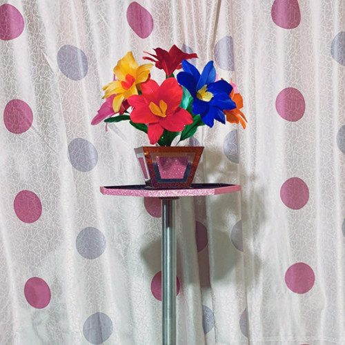 Potted Flower Table by YG Magic