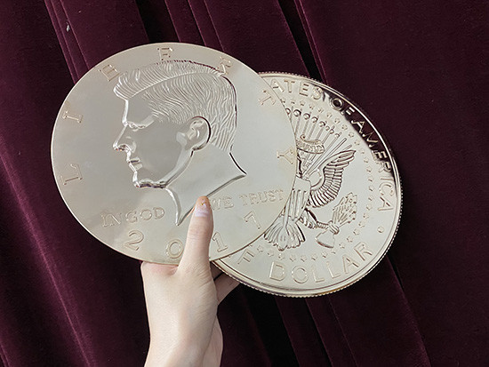 Super Jumbo Half Dollar (25cm, Plastics) - Magic Trick - China 