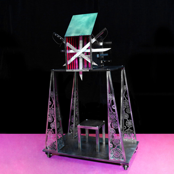 * Dagger Head Chest Illusion