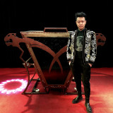 * Triangle Metamorphosis Illusion