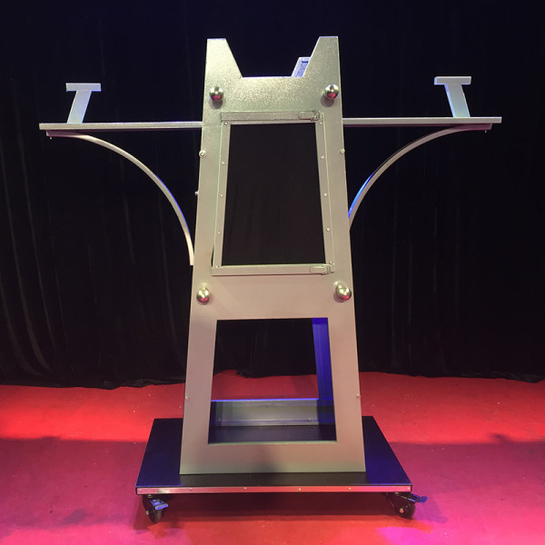 * Thru Body Illusion