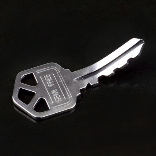 Self Bending Key