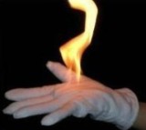 Fire Gloves (White/Black)