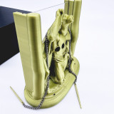 Transparent Plate Escape Illusion