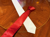 Hopping Tie by J.C Magic & Leon King