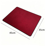 Sewn-Edge Close Up Mat (Red, 45 x 35cm)