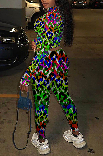 Casual Camo Long Sleeve Round Neck Crop Top Capris Pants Sets HYY8005